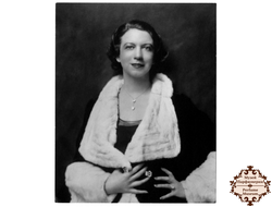 Elizabeth Arden | Элизабет Арден 1884-1966: Miss Arden Portrait 1930, основательница компании, духи