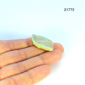 Бирюза натуральная (необработанная) Казахстан арт.21773: 4,1г - 28*19*6мм