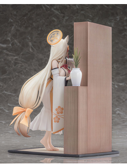 Фигурка 1/7 Куваками Кахо (Kuwakami Kaho Memorial Lobby Ver.)