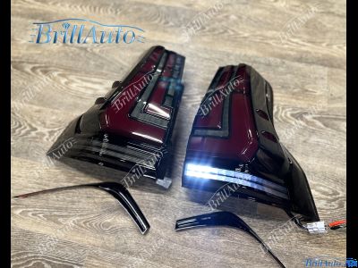 Стопы Toyota Land Cruiser Prado 150 2009-2024 с анимацией черные