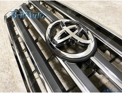 Решетка радиатора Toyota Land Cruiser 200 2007-2015 Brownstone