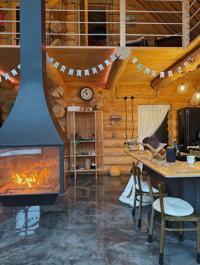 Подвесной панорамный камин VETRO