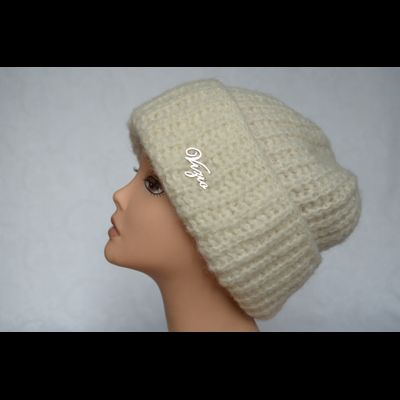 Женская шапка с отворотом Vizio Италия 202 CR белая