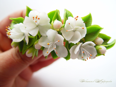 Заколка-автомат " Яблоня"(белая).