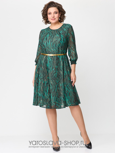 Зеленое шифоновое платье с поясом в золотом цвете
