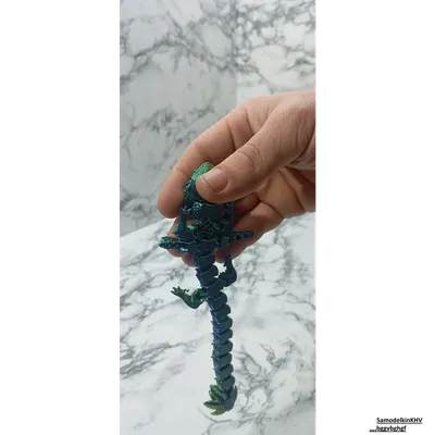 Дракон с розой