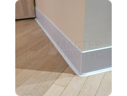 Плинтус ХДФ Dollken S100 100мм Х 2,575 м 1013/5012 Белый в интерьере 2