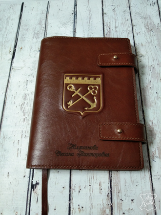 подарок руководителю, Ежедневник с гербом ЛО, ежедневник из натуральной кожи, оригинальный подарок