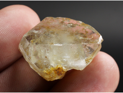 Топаз, кристалл, Россия, Забайкальский край (27*20*15 мм, 12,8 г) №36055