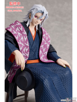 Фигурка Тэнгэн Удзуи (Tengen Uzui sits Aniplex)