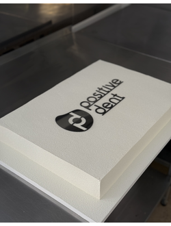 Торт в велюре с топпером