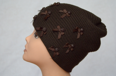 detskaya-shapka-italiya-bantikami-vizio-4876-temno-korichnevaya