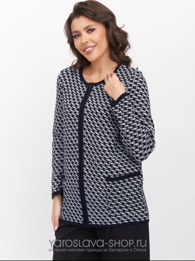 Женский вязаный жакет полуприлегающего силуэта