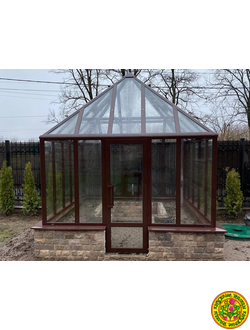 Алюминиевая беседка в саду, профиль по RAL, стеклянные стены, стол для чайных церемоний.