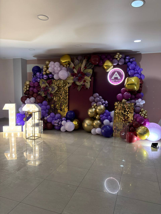 ФОТОЗОНА ИЗ ШАРОВ "ВОЛШЕБНЫЙ МИР АКТЕРОВ"