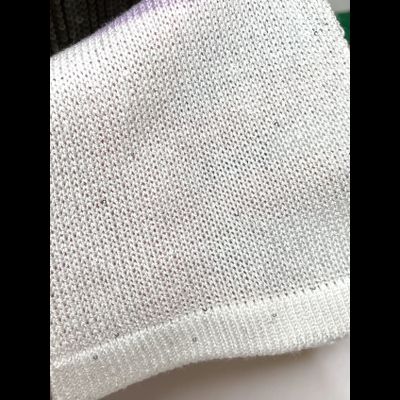 100% МЕРСЕРИЗОВАННЫЙ ХЛОПОК С СЕРЕБРИСТОЙ МИКРОПАЙЕТКОЙ 1мм, 250 грамм/2000 метров, цв. 002 белоснежный