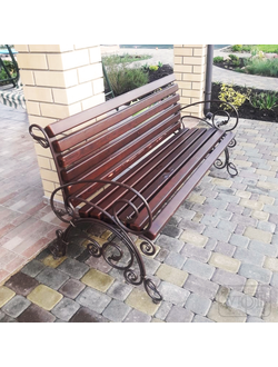 Кованая скамейка