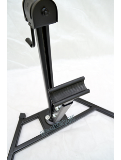 ПОДЪЁМНИК ДЛЯ ГУСЕНИЦЫ СНЕГОХОДА (Первый Вариант)