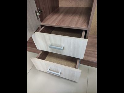 Шкаф распашной  3-х дверный "Тополь" с зеркалом  1200 мм (Бр)