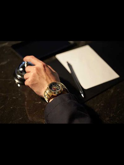 Часы Casio G-Shock AWM-500GD-9A