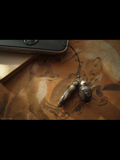 &quot;Пуаро и Гастингс&quot;, фарфоровый брелок для мобильного телефона