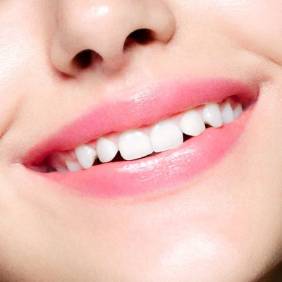 ARTISTRY GO VIBRANT™ Увлажняющий бальзам для губ