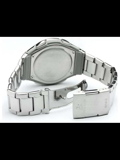 Часы Casio WVA-M640D-2A2