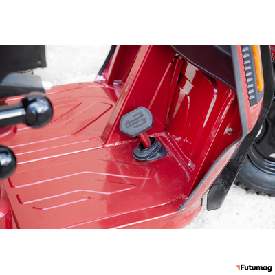 Грузовой электротрицикл Rutrike Антей PRO 1500 красный