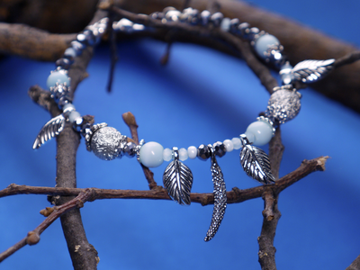 Нежный браслет с кошачьим глазом "Серебряная осень"