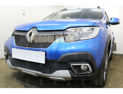 Защита радиатора Renault Logan 2018- / Logan Stepway 2018- / Sandero 2018- / Sandero Stepway 2018- (black верх)
