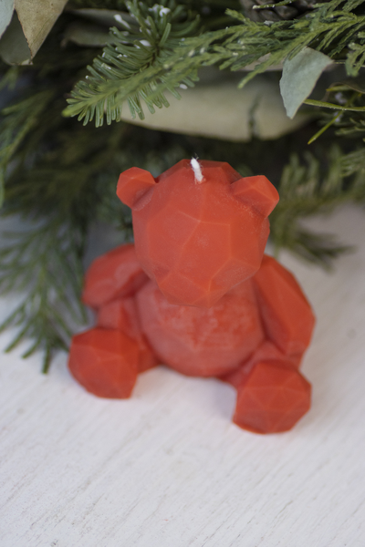 Свеча "Мишка геометрия" Алый