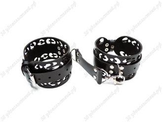 Оковы на сцепке Lacy Belt черный