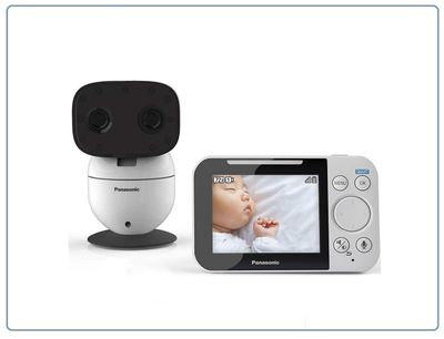 Видеоняня Panasonic KX-HN3001-X4. В комплекте монитор 3,5" и четыре поворотных видеокамеры, VGA