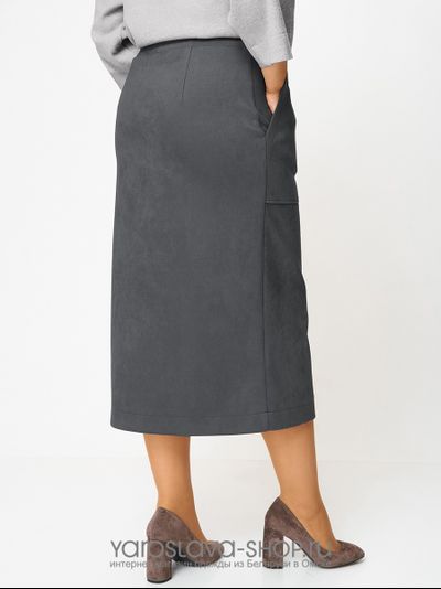 Женский 2-х предметный костюм, состоящий из трикотажной туники и юбки из замши