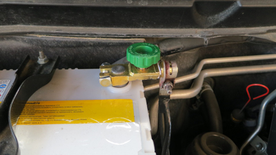 Клемма АКБ с размыкателем массы (минусовая)