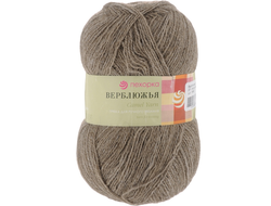 Пряжа Верблюжья Пехорка Состав пряжи: 65% Верблюжья шерсть, 35% акрил высокообъемный Длина нити (м): 600 Вес мотка (г): 100 цвет  т.серый