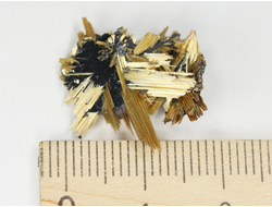 Редкость! Рутил свободного роста, сростки "звезды" золотистых игольчатых кристаллов на кристаллах гематита, Бразилия (20*18*7 мм, 2 г) №37911