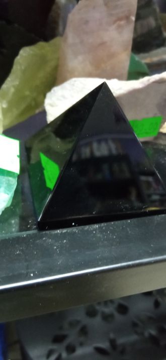 Пирамида обсидиан 5 см