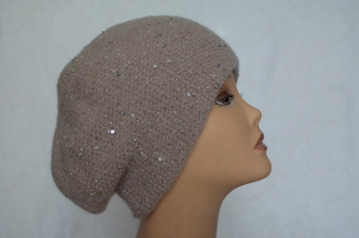 zhenskiy-beret-rozoviy-s-payetkami-vizio-italiya-6454