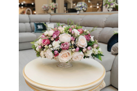 Откройте для себя мир искусственных цветов в интерьере, где каждый элемент будет говорить о вашем вкусе и стиле 17