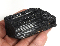 Турмалин чёрный (шерл), кристалл необработанный, Бразилия (69*35*29 мм, 140 г) №37616