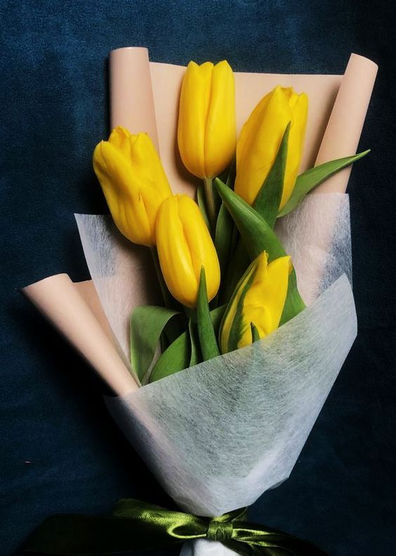 Тюльпаны - символ Пасхи