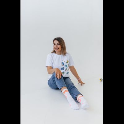 Футболка повседневная белая Volleylife (со стикерами) размер 42-48