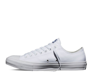 Converse all white low deals