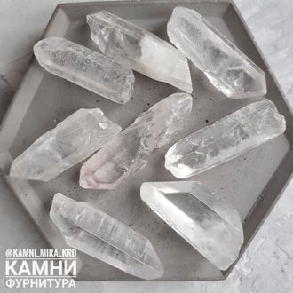 Горный хрусталь дикий, кристаллы без обработки малые 20-30 мм, цена за штуку