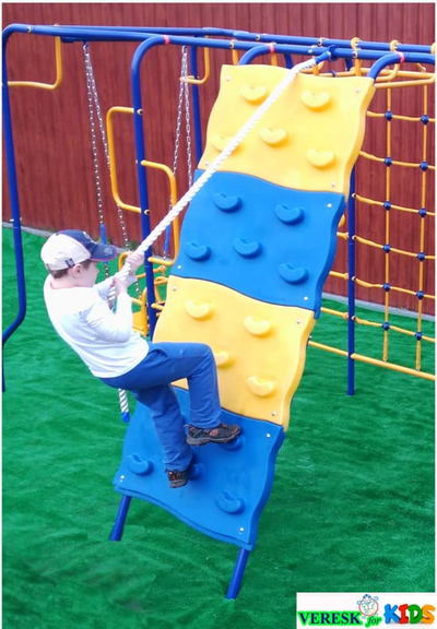 Уличный ДСК Веселый непоседа  Модель №2 c качелями на цепях в Воронеже