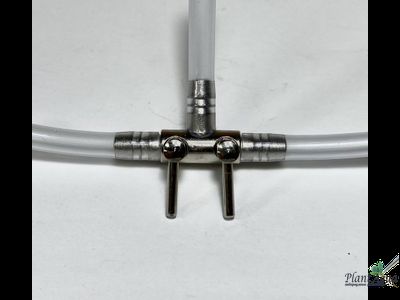 Разделитель потока с 2-мя краниками