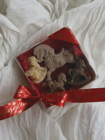 Набор шоколадных лошадок