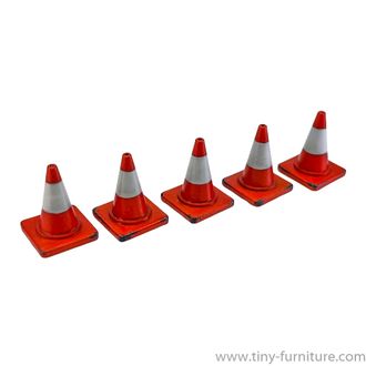 Traffic cones (painted)