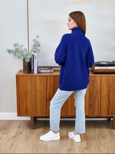 Свитер женский темно-синий